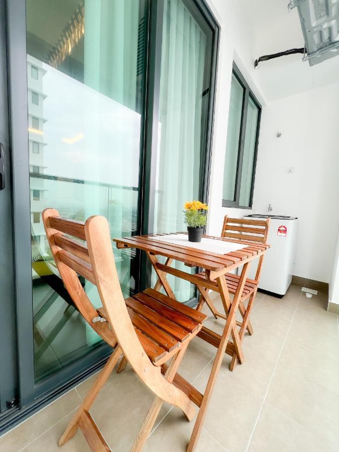 Aurora Vista Homestay Bangi At Vista Bangi With Wifi Netflix Gym Sauna Coway Swimming Pool-River View Kajang Eksteriør bilde