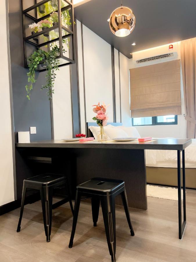 Aurora Vista Homestay Bangi At Vista Bangi With Wifi Netflix Gym Sauna Coway Swimming Pool-River View Kajang Eksteriør bilde